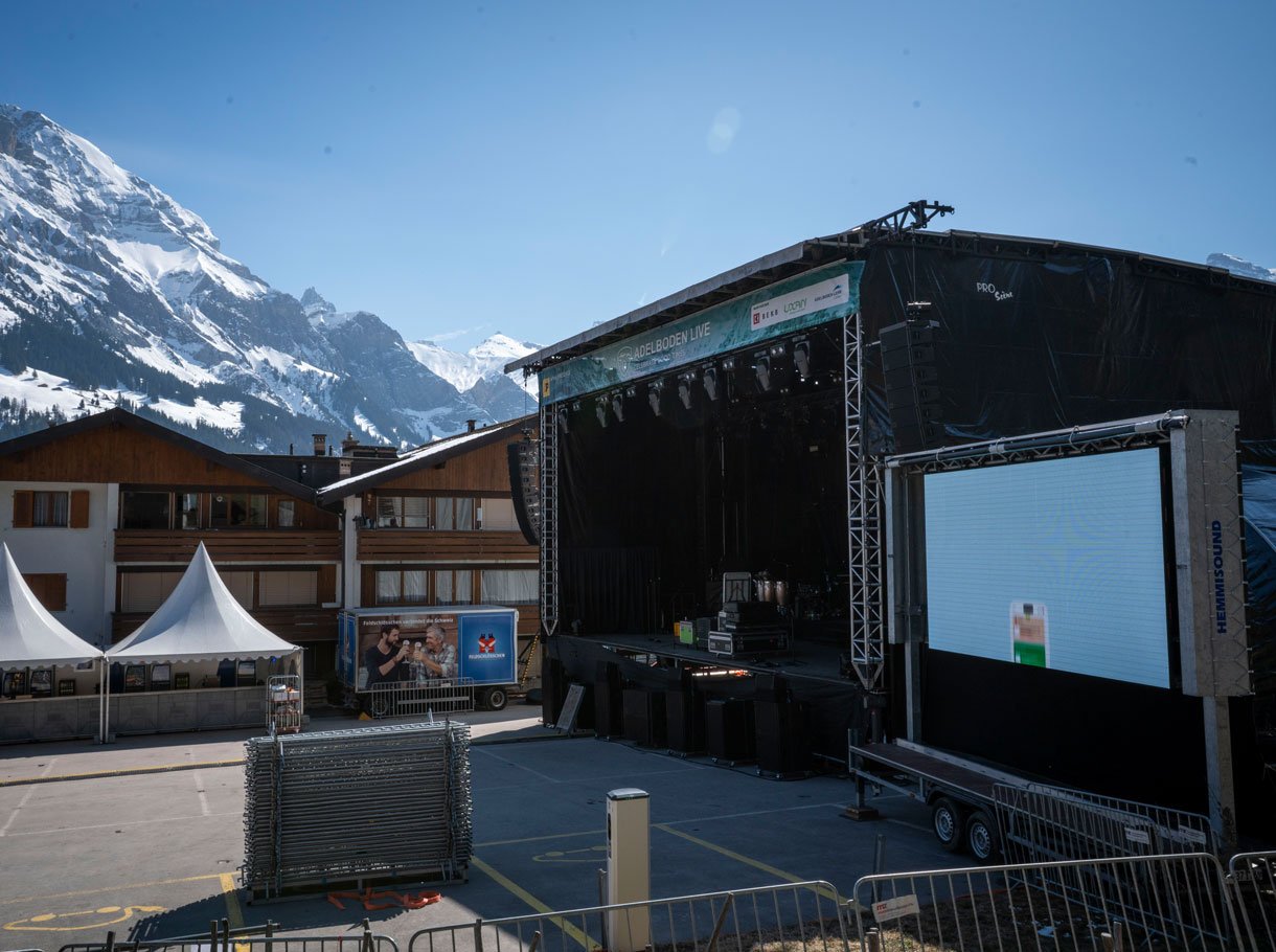 Aufbau, Marktplatz, Adelboden live 2026, Kilchenmann AG Aufbau, Marktplatz, Adelboden live 2026, Kilchenmann AG