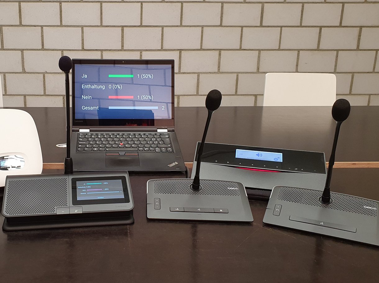 Sprechstellen Shure MXCW und Televic D-Cerno